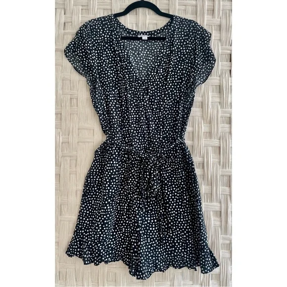 Adorable Romper - Picture 1 of 3